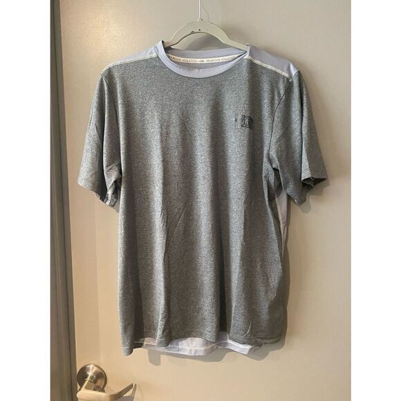 The North Face Gray Athletic Tshirt Size Small NWOT - Picture 1 of 7